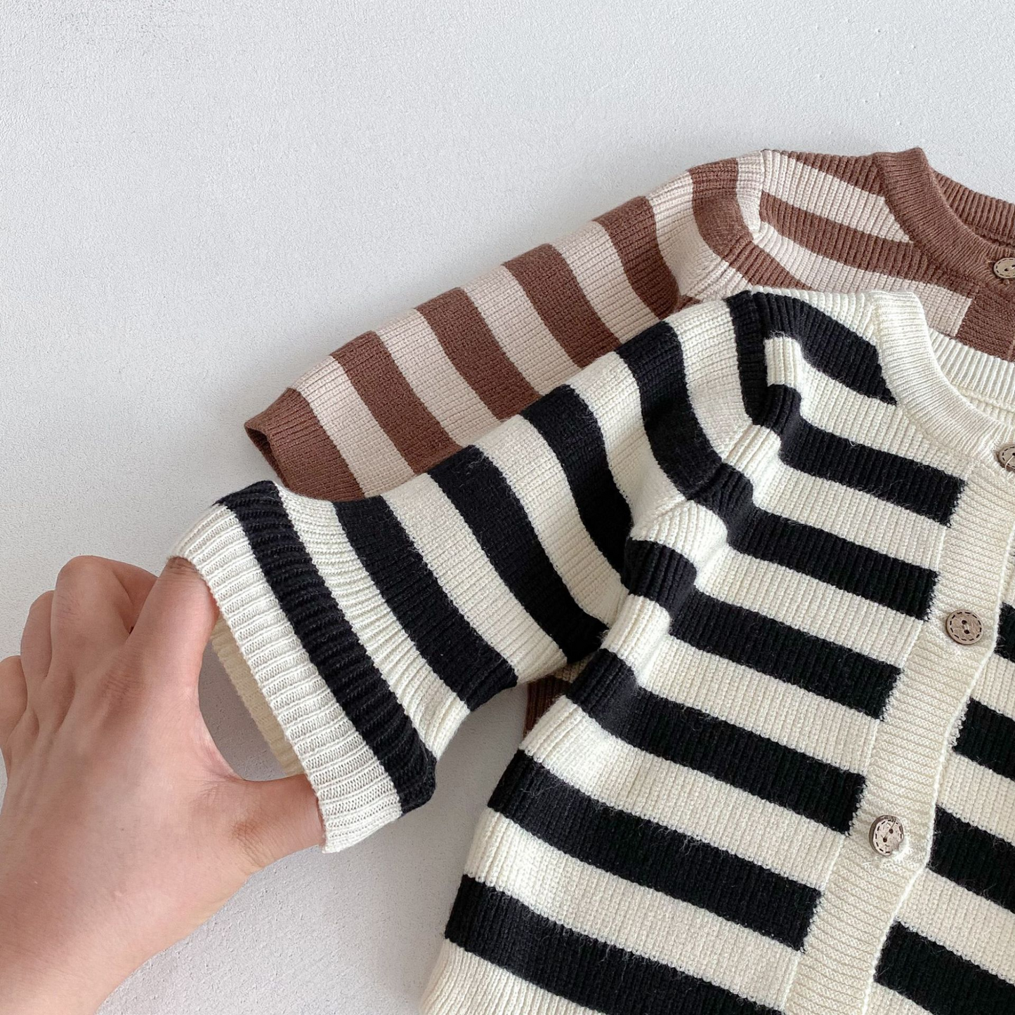 【メール便OK】長袖ニットカーディガンロンパースセットアップ wrw25aw094