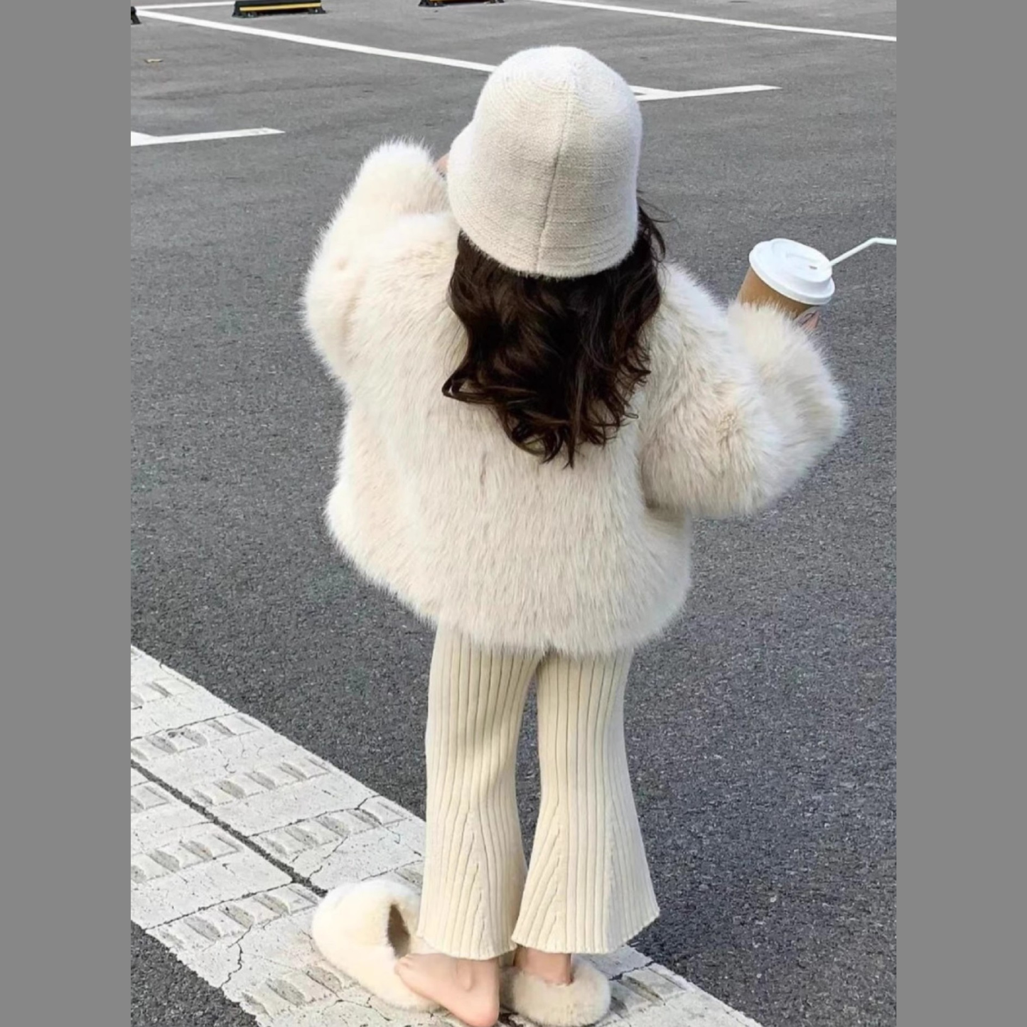 ふわふわフェイクファージャケット  wrw24aw869