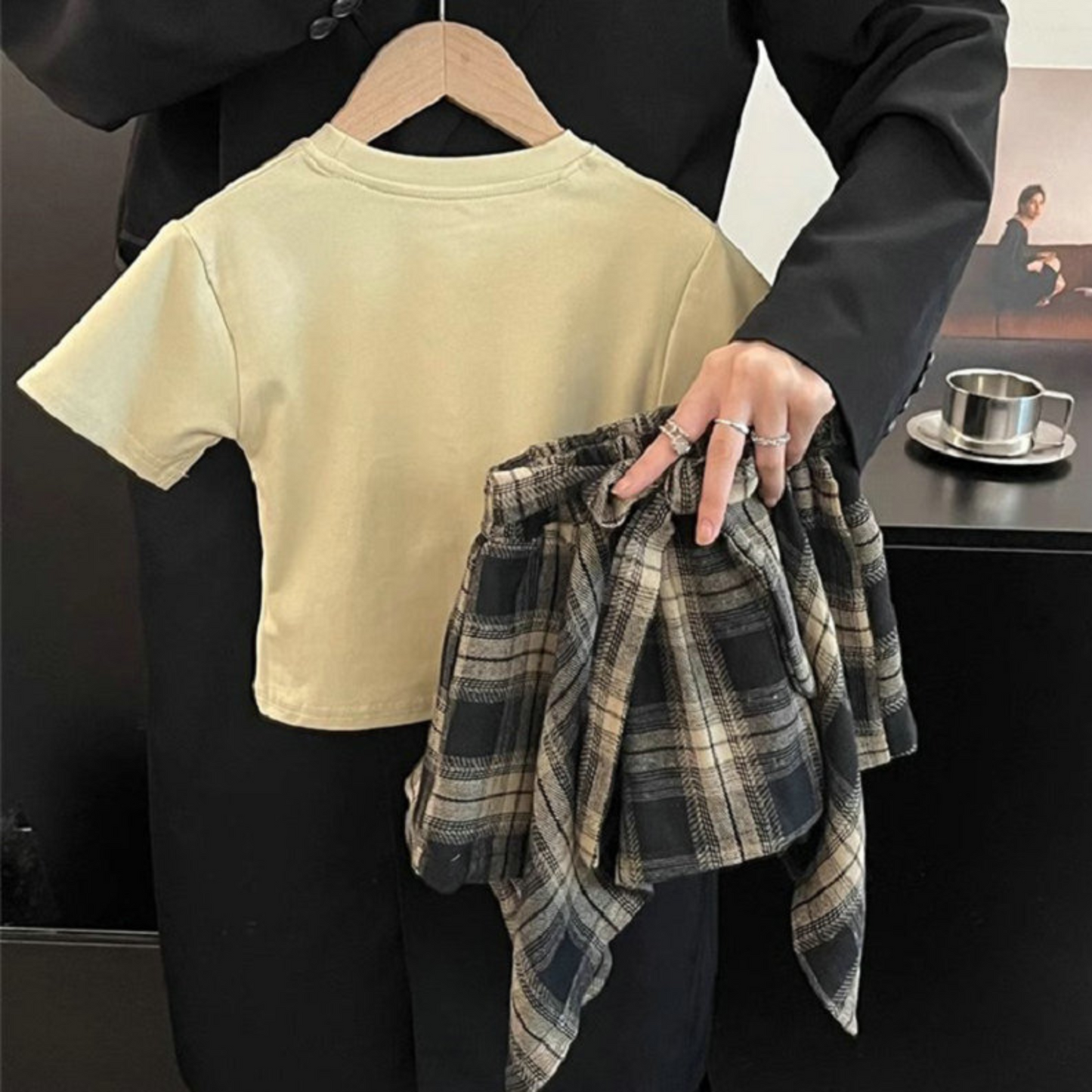 【メール便OK】スプレープリントデザインTシャツ+シャツライクスカートセットアップ wrw25ss408
