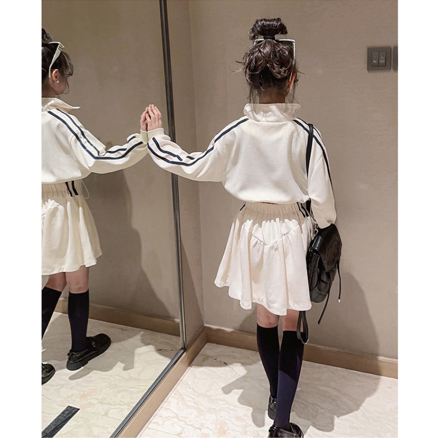 トラックジャケットxミニスカート秋冬セットアップ wrw25aw059