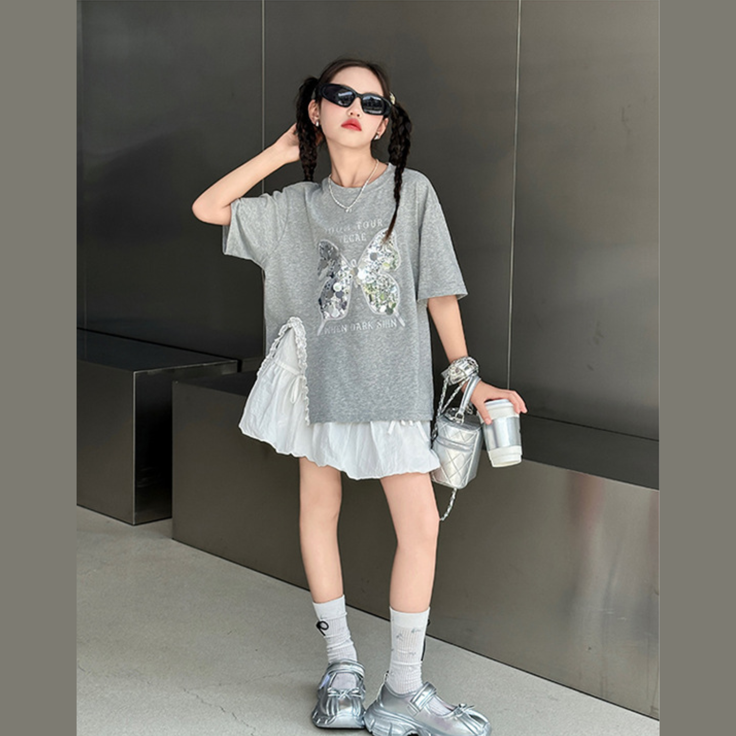 裾スリット切り替え スパンコールバタフライ チュニックTシャツ	wrw1022246