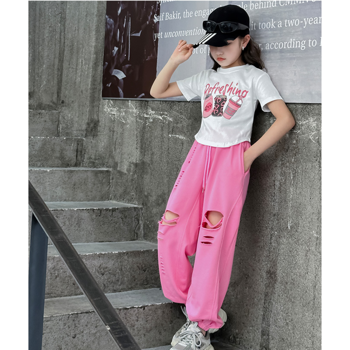 ドリンクプリント ラウンドヘム クロップドTシャツ  　wrw1062826
