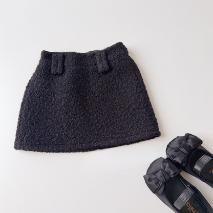 ふわふわの暖かいボアショートスカート　wrw25aw242