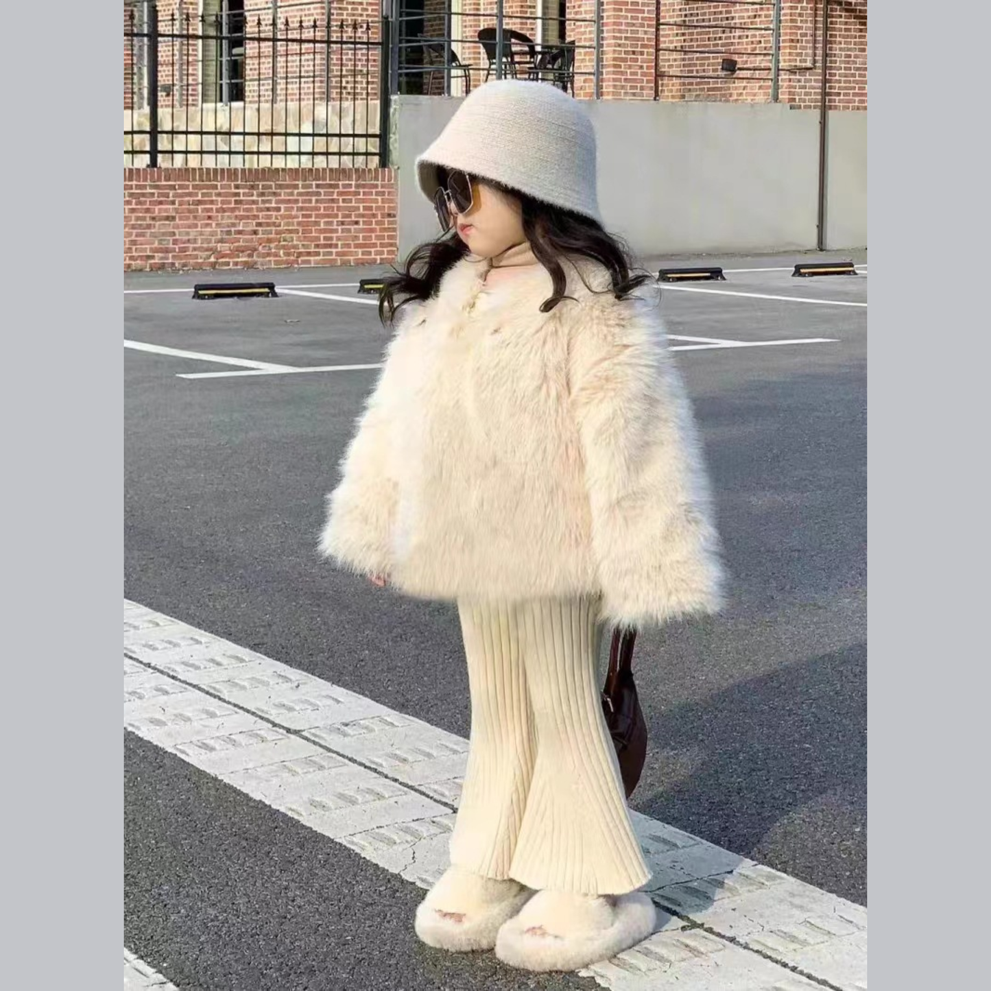 ふわふわフェイクファージャケット  wrw24aw869