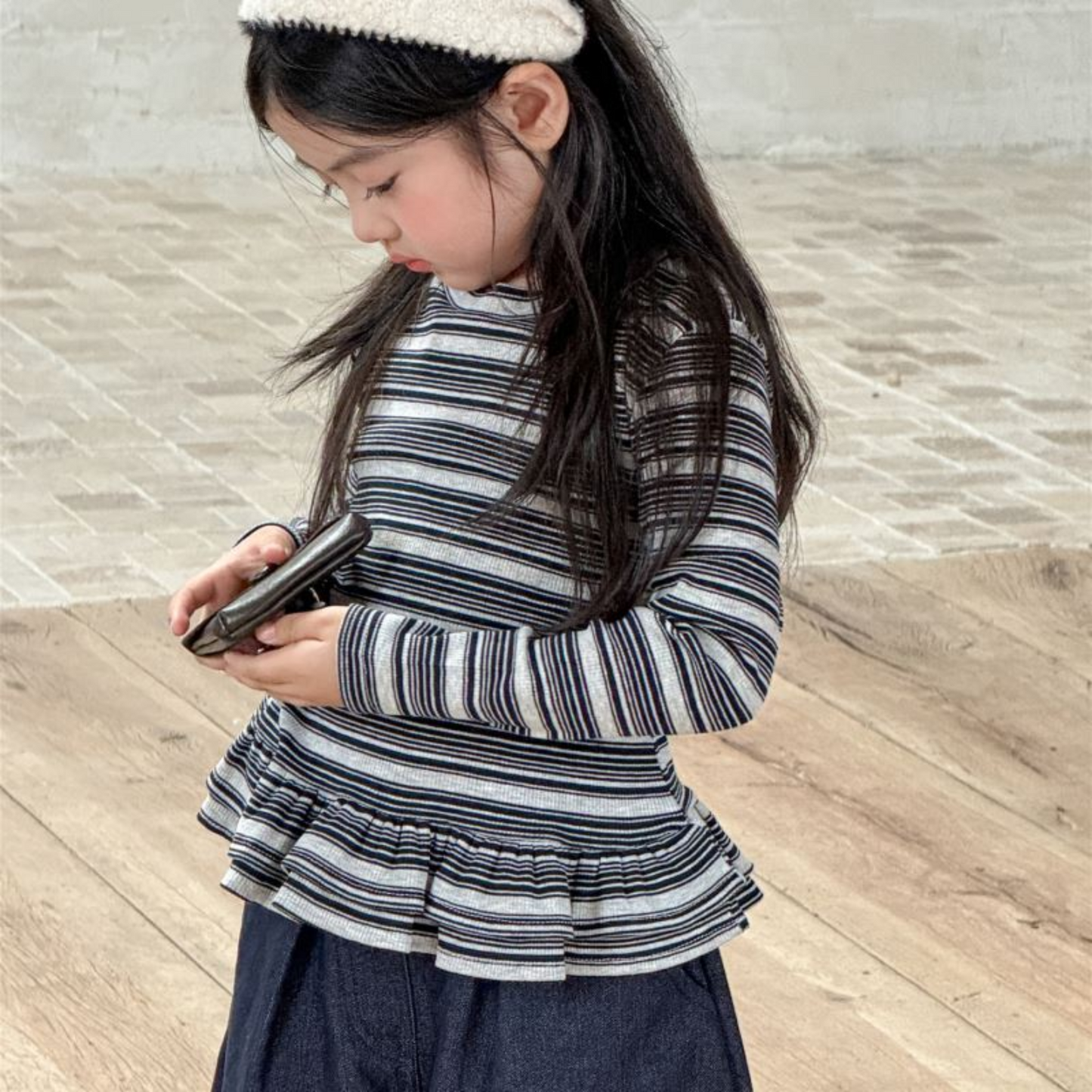 【メール便OK】ボーダー柄裾フリルロンT  wrw25aw091