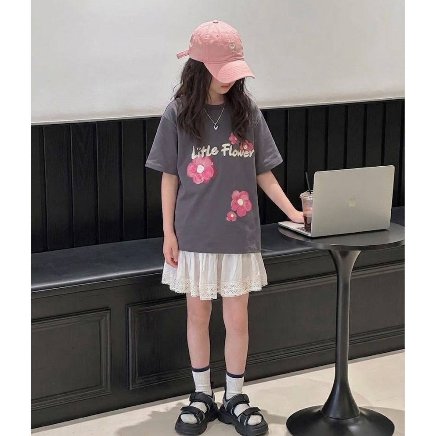 ヴィンテージ風グラフィティ・フラワーTシャツ     wrw1062316