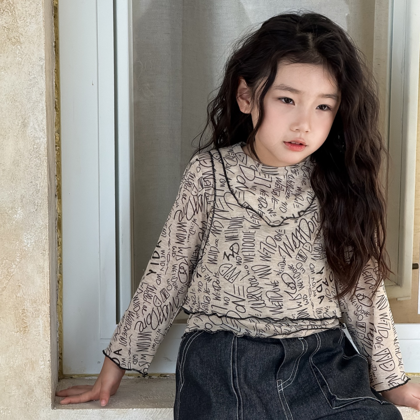 【メール便OK】グラフィカルな文字レイヤーロンT  wrw25sp129