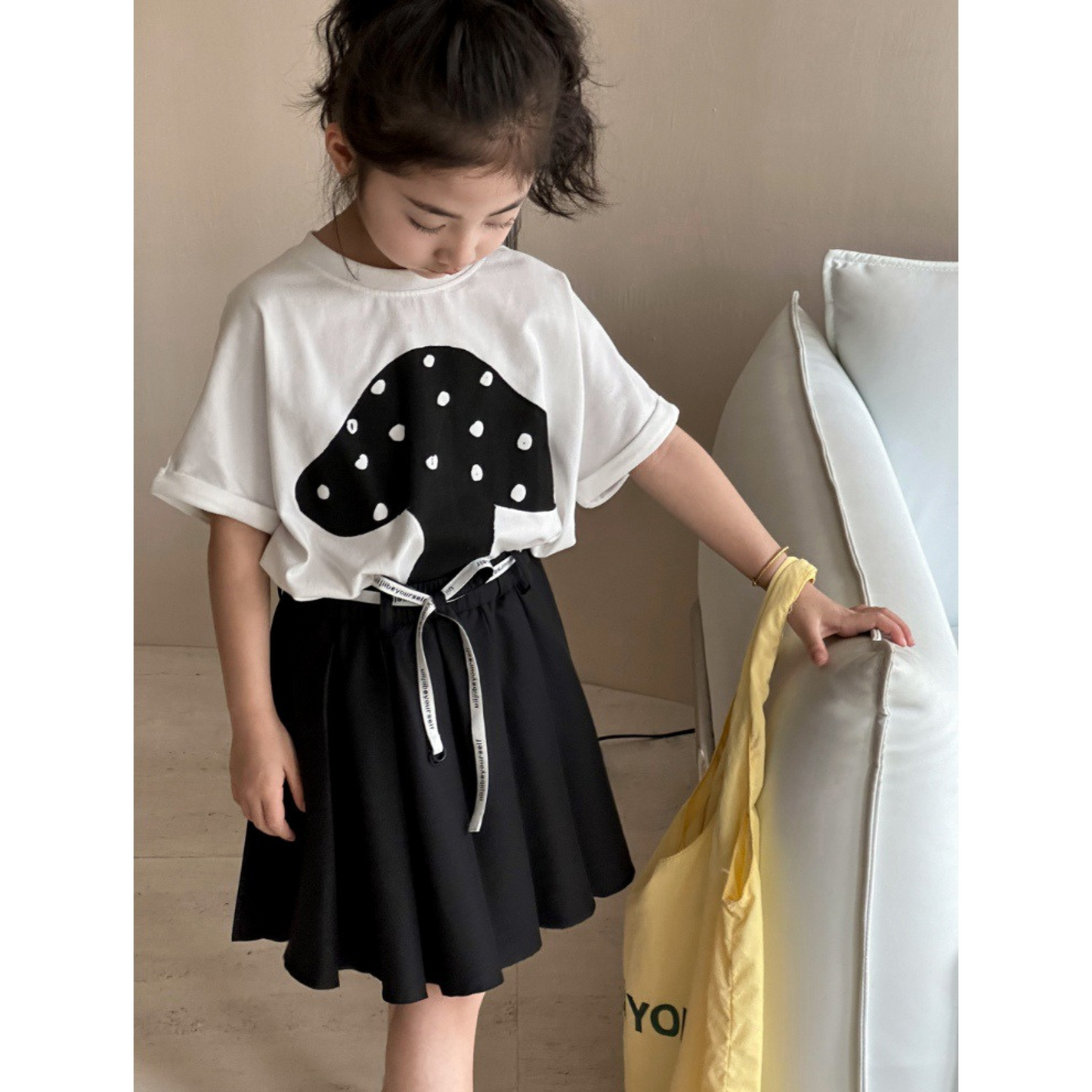【メール便OK】キノコ付け半袖オーバーサイズグラフィックTシャツ   wrw25ss318