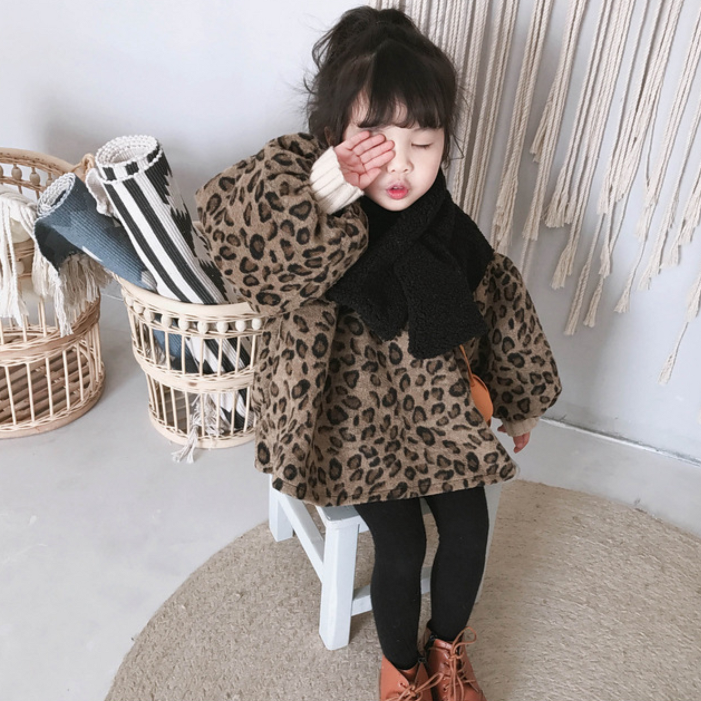 ふわふわのヒョウ柄アウター  wrw24aw351