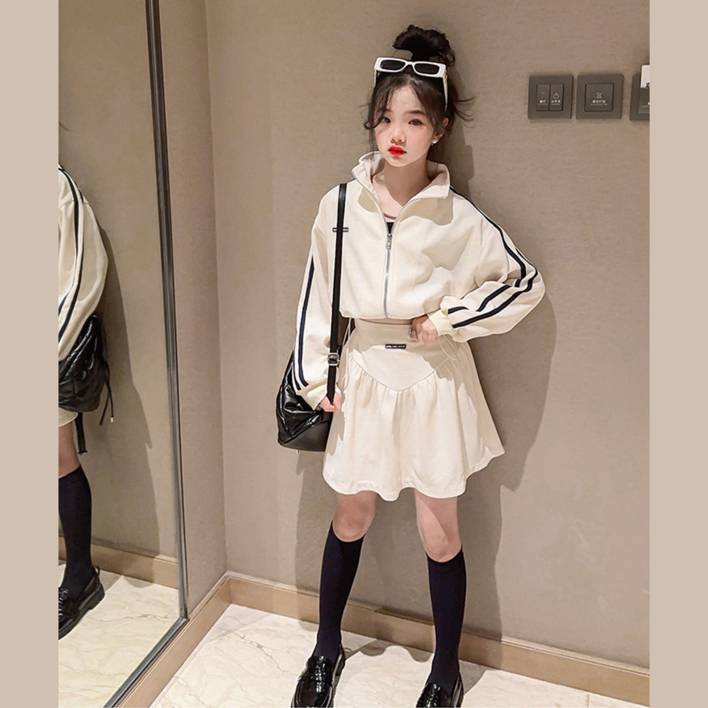 トラックジャケットxミニスカート秋冬セットアップ　wrw25aw059