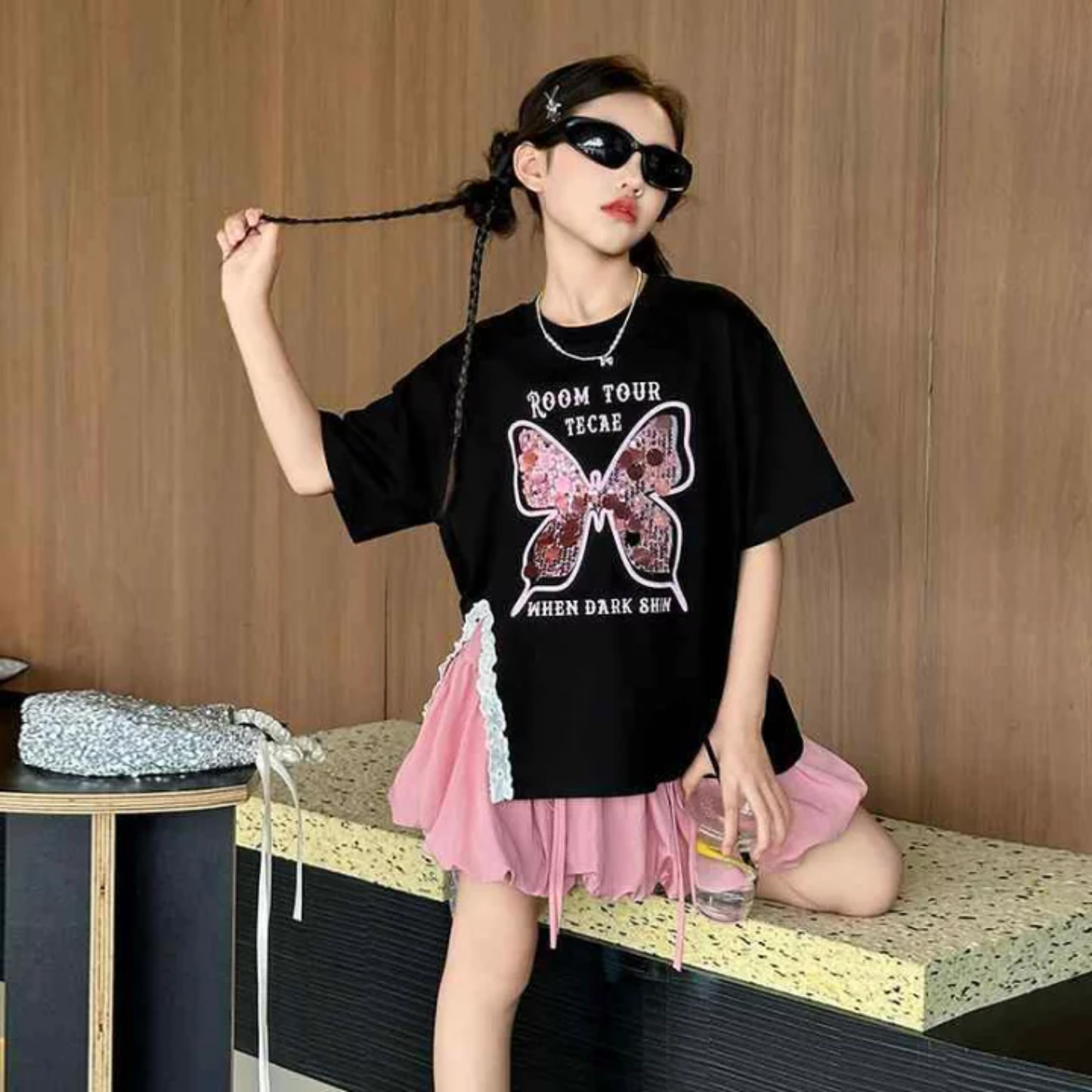 裾スリット切り替え スパンコールバタフライ チュニックTシャツ	wrw1022246