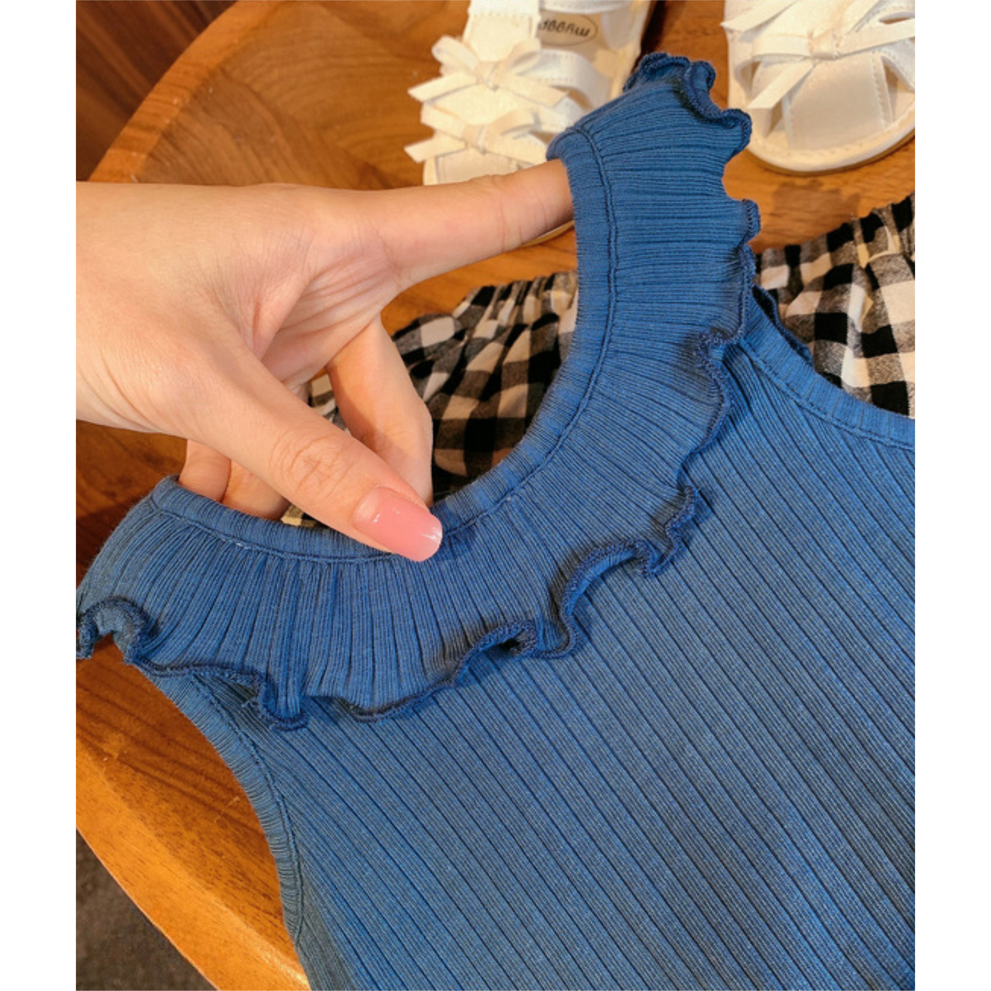 【メール便OK】ノンスリーブフリルホルタートップスTシャツ  wrw25ss355