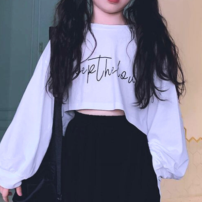 【メール便OK】ロゴプリントクロップド長袖ロンT  wrw24aw325