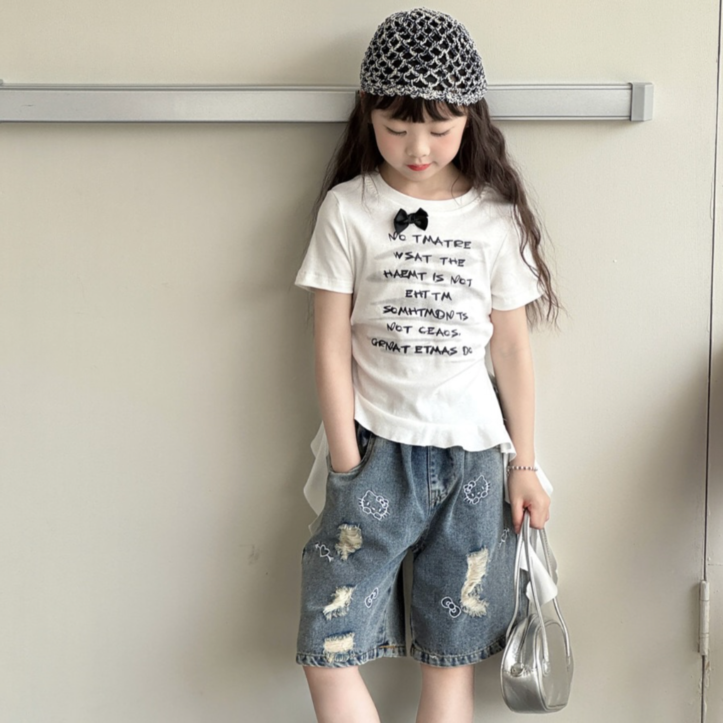 フロントリボン 英字プリント 裾フリルTシャツ  wrw1062626