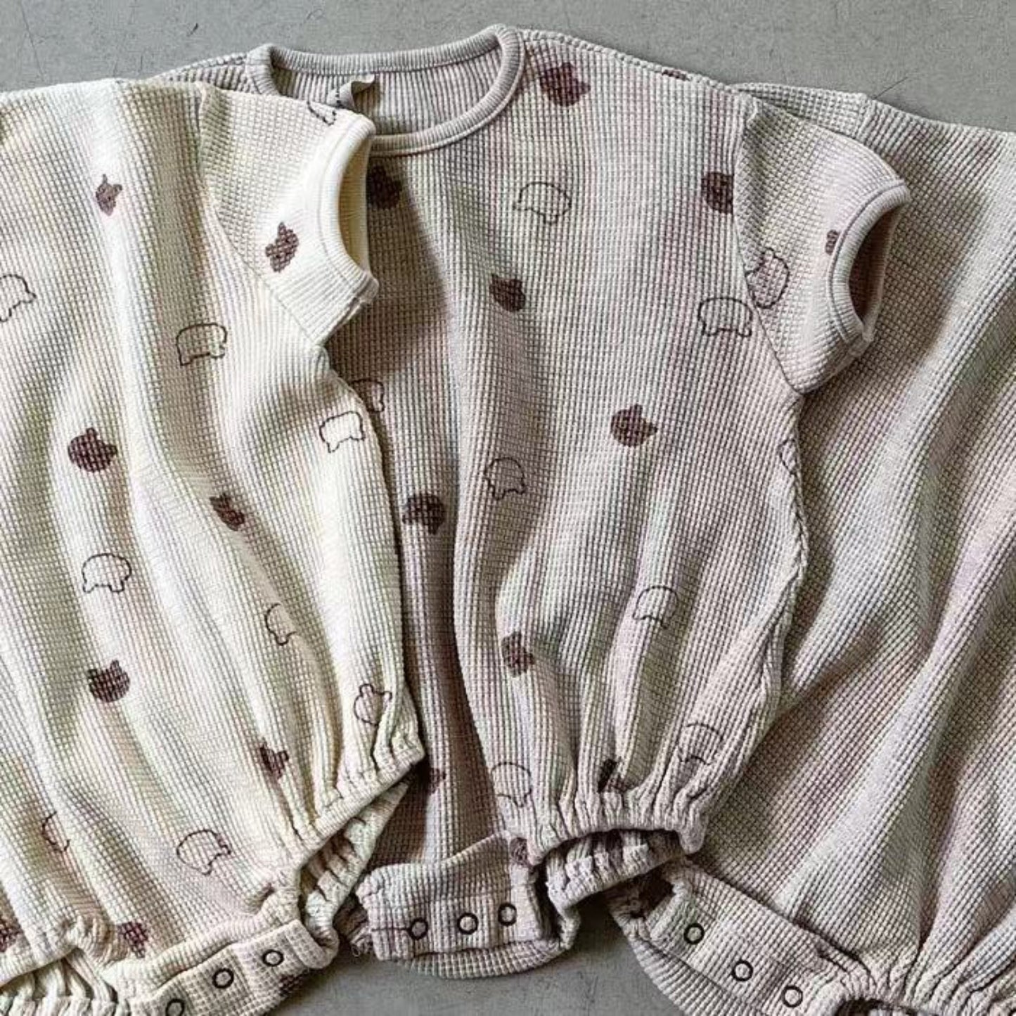 【メール便OK】ワッフルクマ柄ロンパース　wrw24ss407