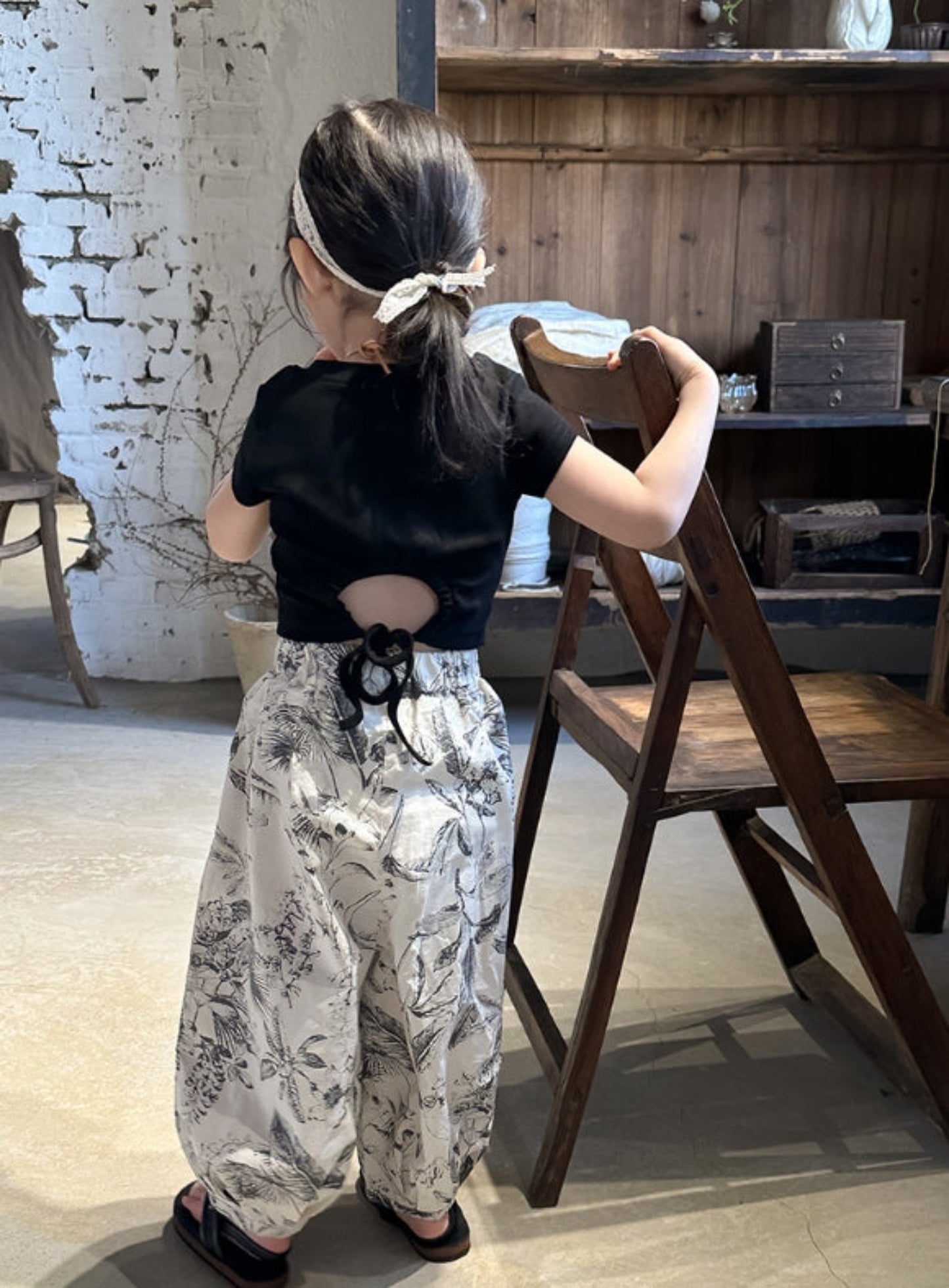 【メール便OK】バックオープンリボンTシャツ   wrw25ss091